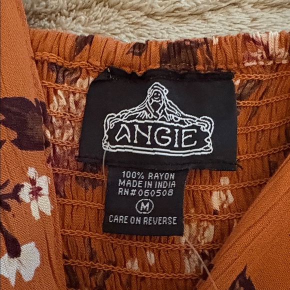 Angie V NECK TWIST FRONT KEYHOLE CUT OUT MAXI DRESS - Picture 7 of 7